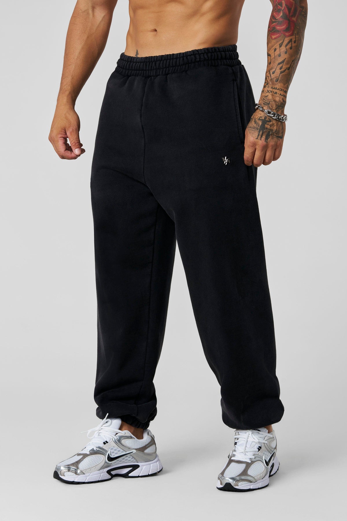 2069 - Elevated Essentials - Baggy Joggers