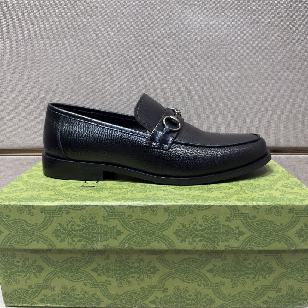 Gucci Men's Black Metal-Detail Loafers - Leather Lining