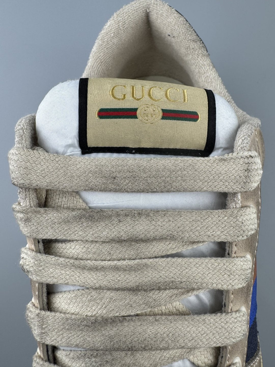 Gucci Beige Stripe Low-Top Sneakers