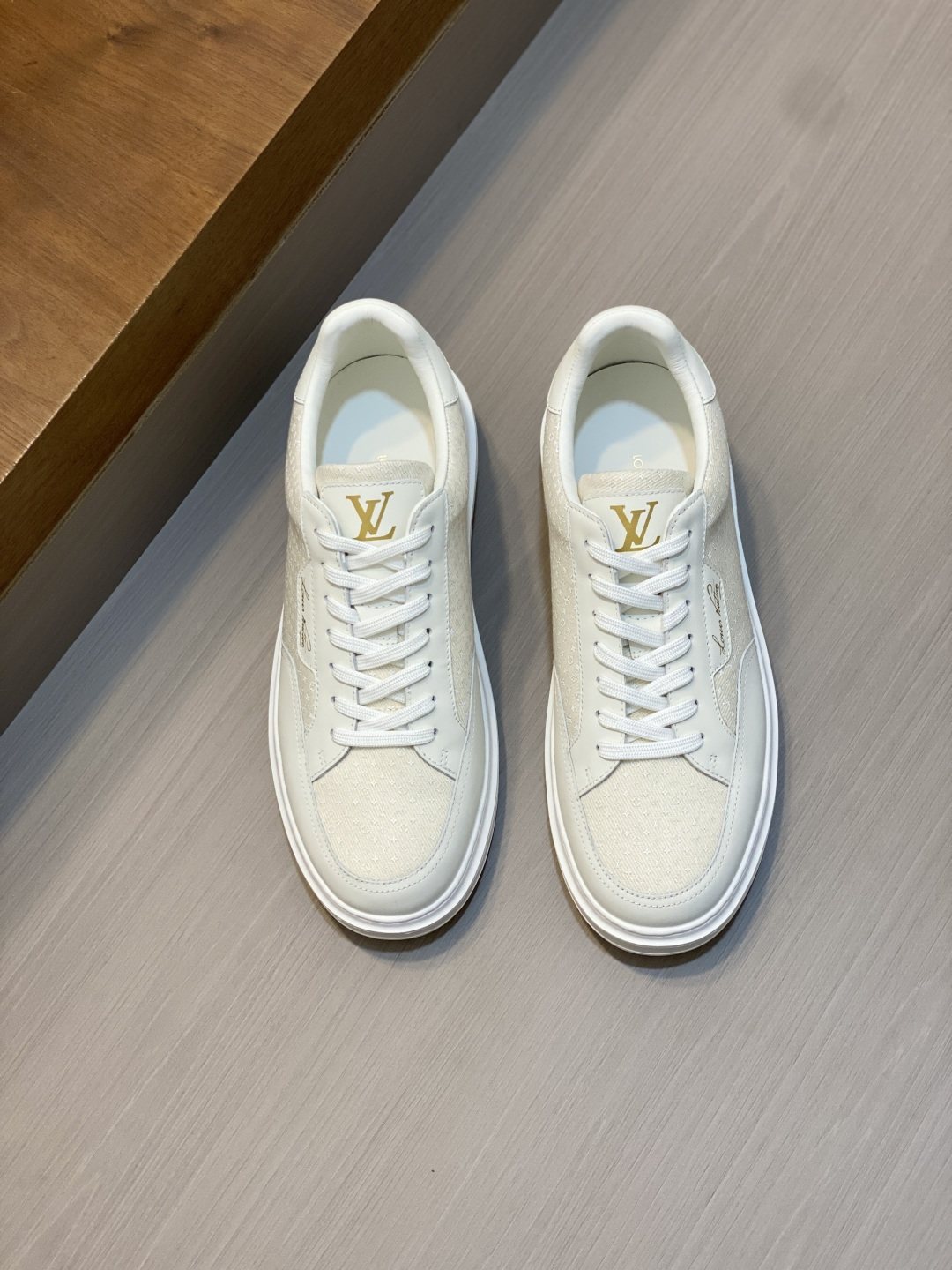 Louis Vuitton Textured Low-Top Sneakers